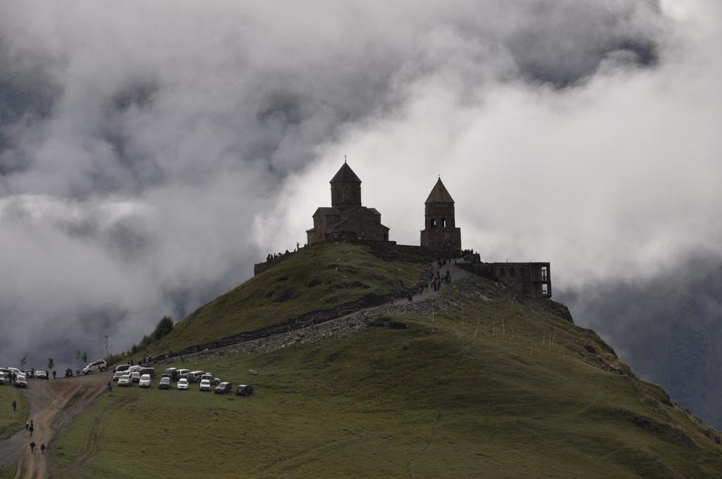 Nino Khetaguri Guest House Kazbegi Exterior foto