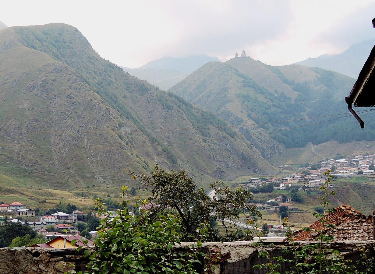 Nino Khetaguri Guest House Kazbegi Exterior foto